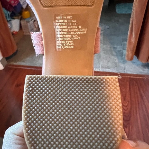 Lauren Conrad Mauve Girlfriend Block open toe heel with Bow - Picture 4 of 5